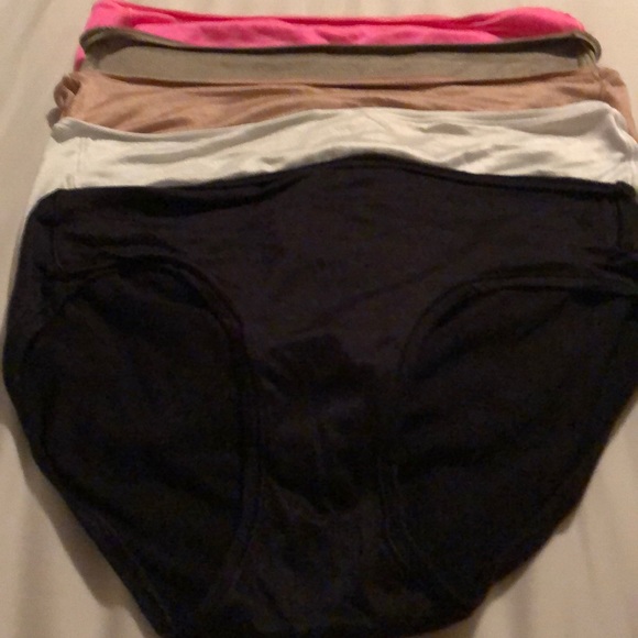 Victoria Secret panties - Picture 1 of 3
